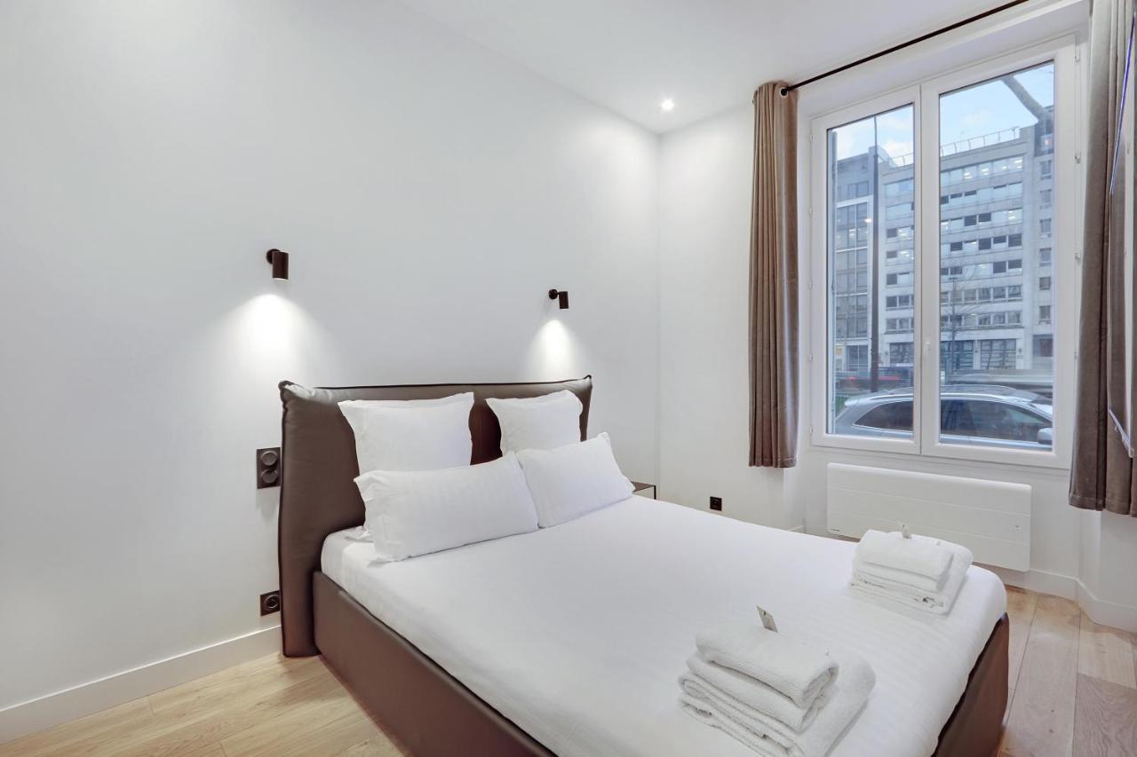Pick A Flat'S Apartment In Neuilly Sur Seine - Avenue Charles De Gaulle المظهر الخارجي الصورة